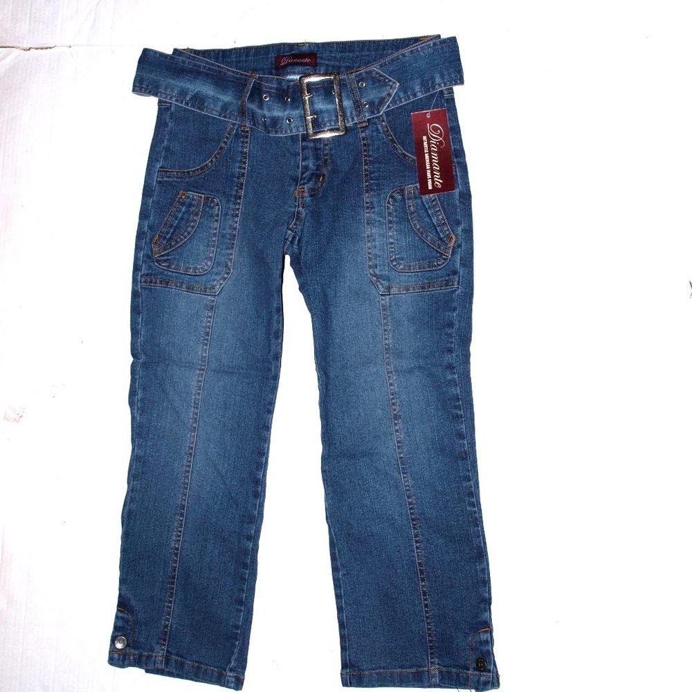 Diamente Blue Capri Jeans Women's Size 7/8 ( Size Written On The Jeans)